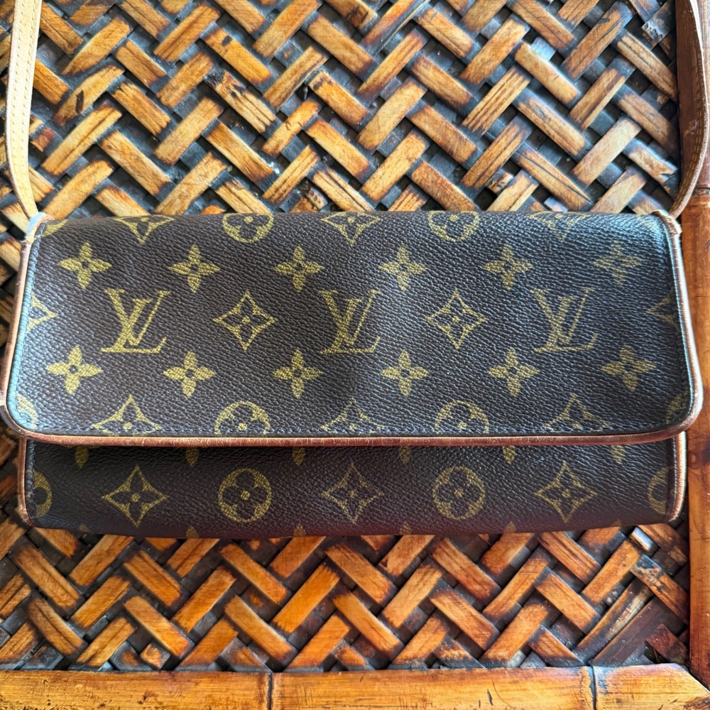 Louis Vuitton Monogram Pochette Twin Crossbody Bag Classic Vintage Brown OS COA - Picture 3 of 12